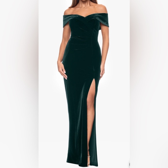 XSCAPE FORMAL DRESS SIZE 12 P CHARMAINE LONG OFF THE SHOULDER VELVET GREEN GOWN - Picture 4 of 8